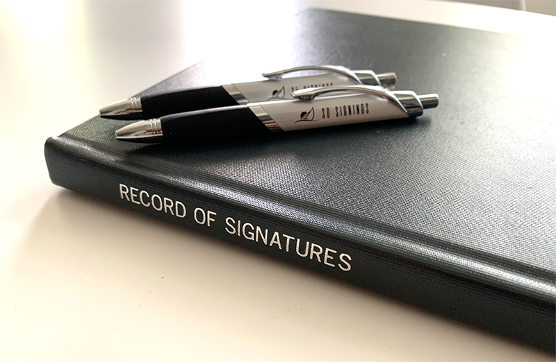SD Signings Notary Journal and two Pens